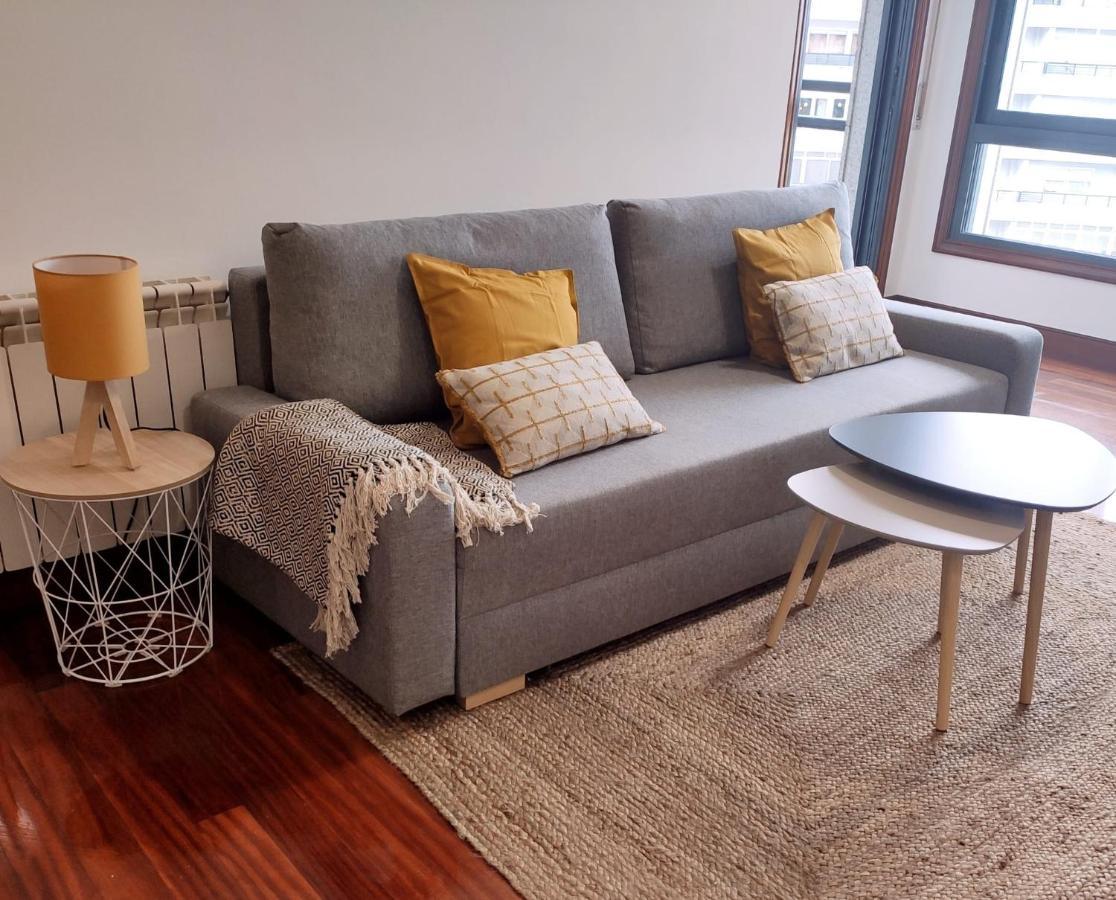 Espectacular Apartamento Olivico Con Parking Vigo Bagian luar foto